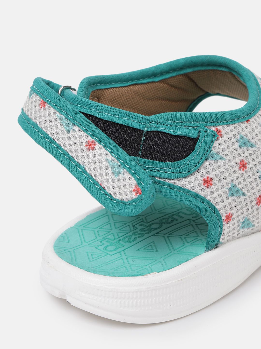 DressBerry Women Christmas Print Sports Sandals