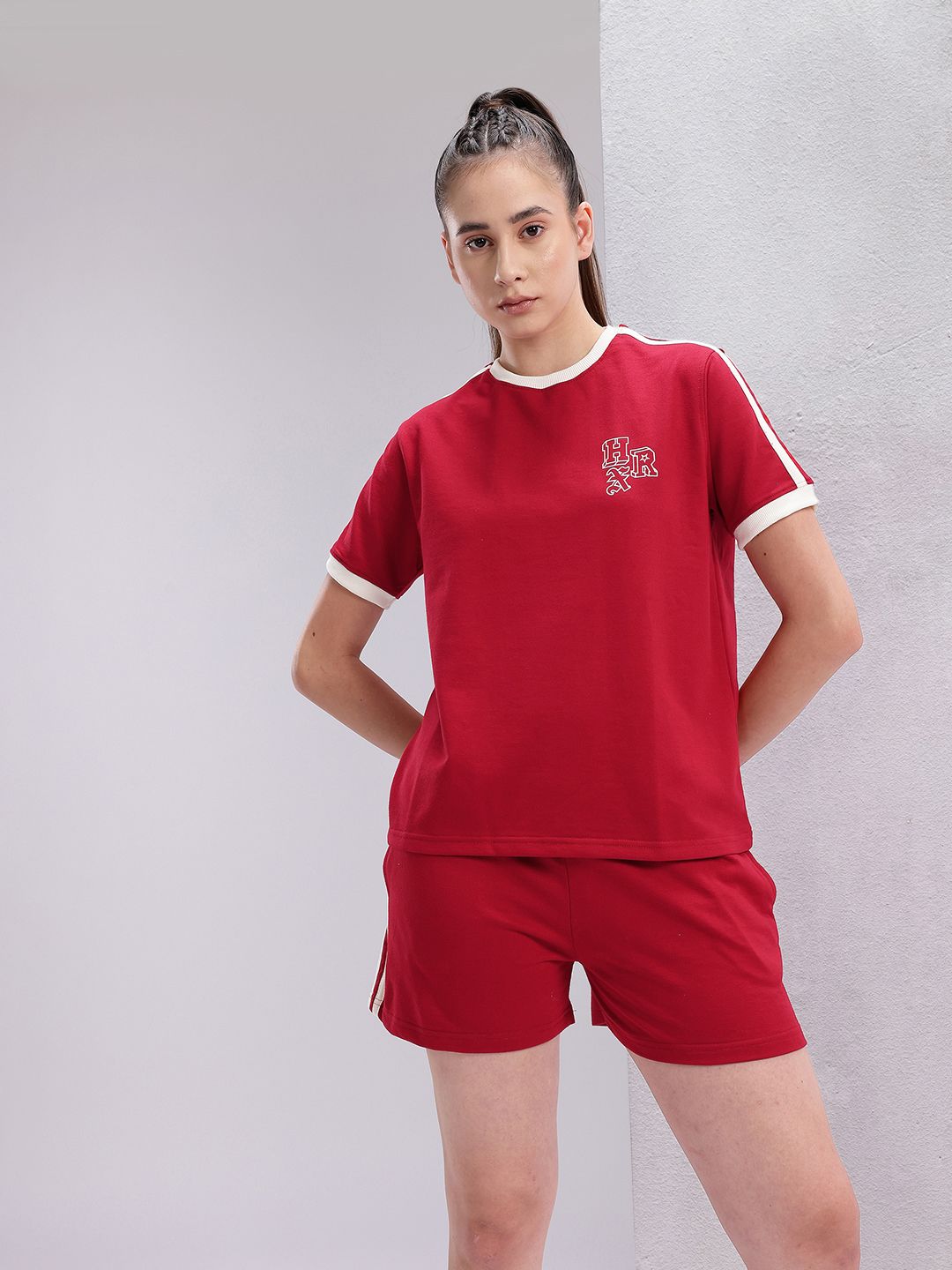 HRX by Hrithik Roshan Side Striped Detail T-shirt With Shorts