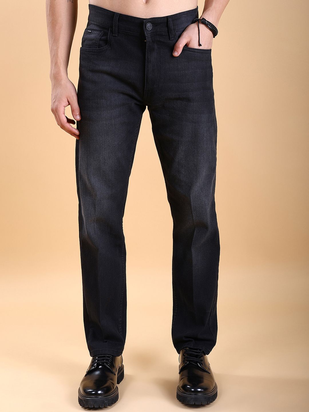 HIGHLANDER Men Straight Fit Clean Look Stretchable Jeans