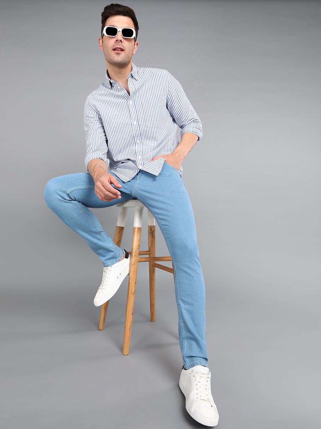 Urbano Fashion Men Mid Rise Washed Stretchable Jeans