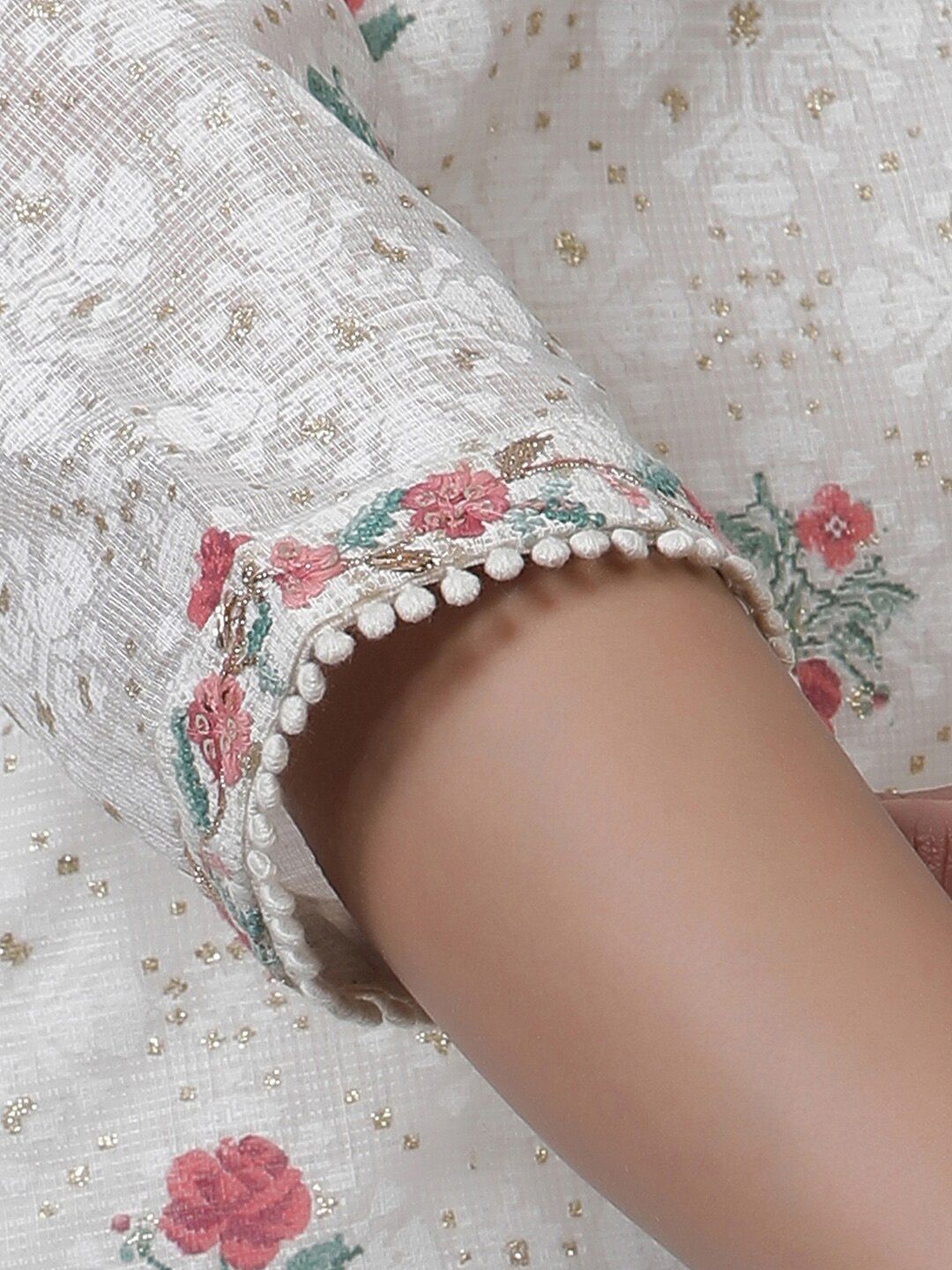 W Floral Printed Round Neck Kurta