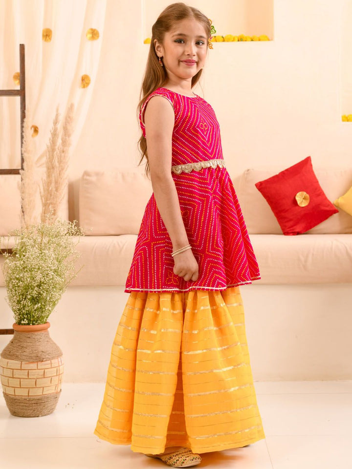 pspeaches Girls Bandhani Printed Kurta & Striped Skirt with Ethnic Belt