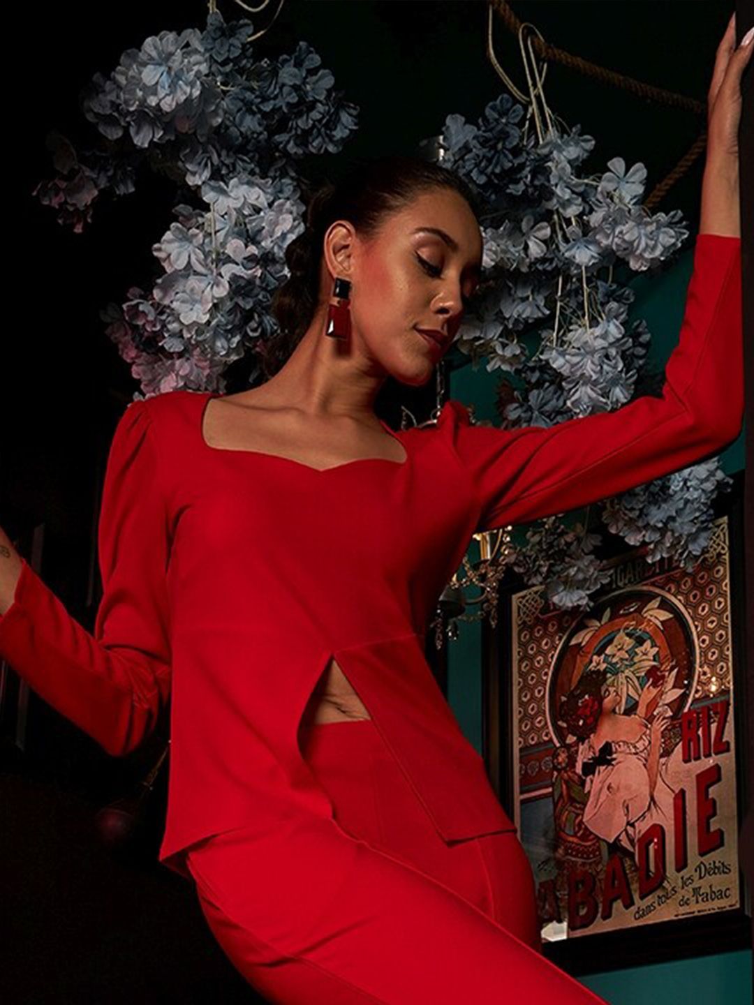 Athena Red Sweetheart Neck Puff Sleeves Regular Top