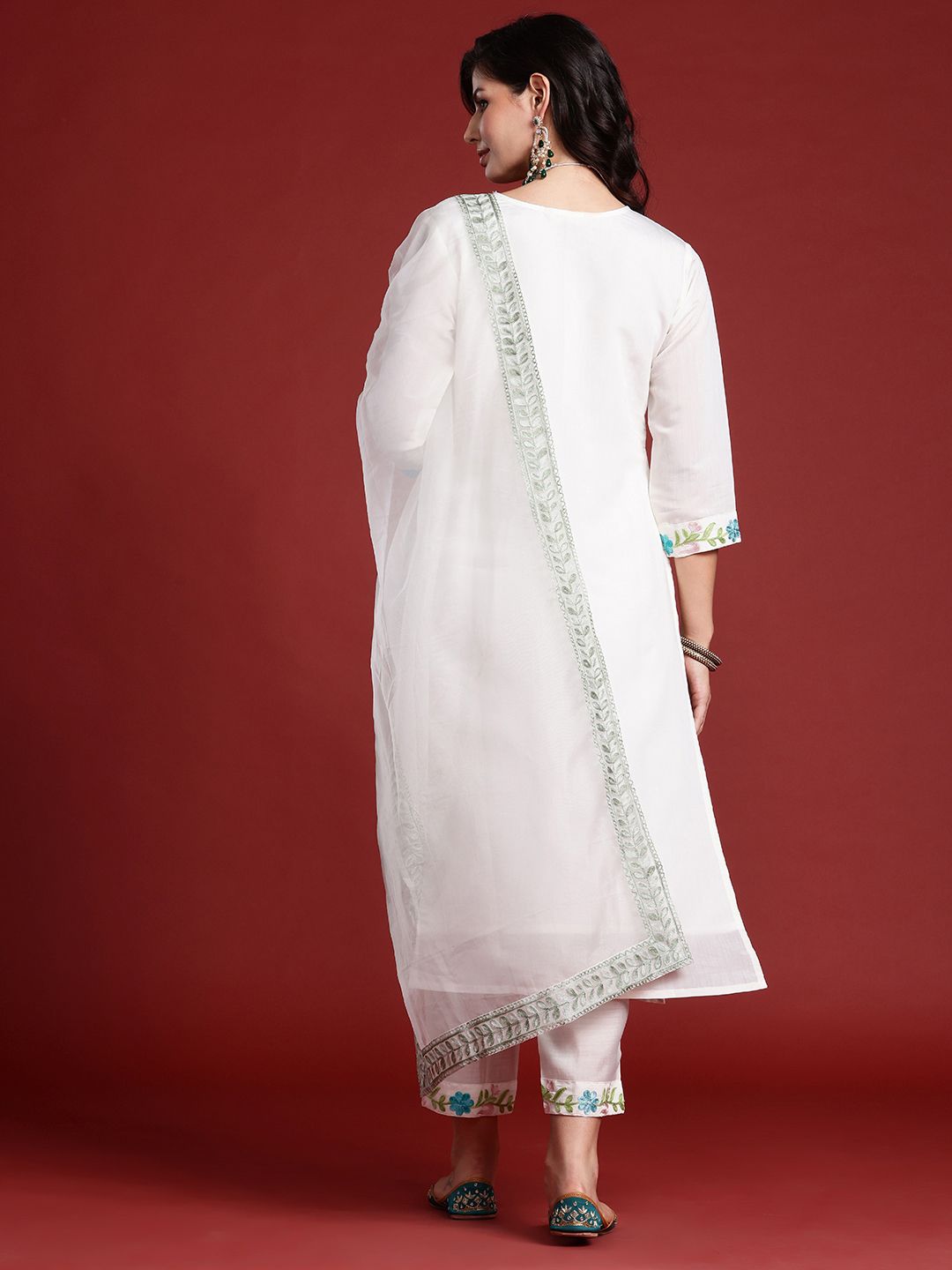 Indo Era Women Floral Embroidered Thread Work Kurta With Trousers & Dupatta