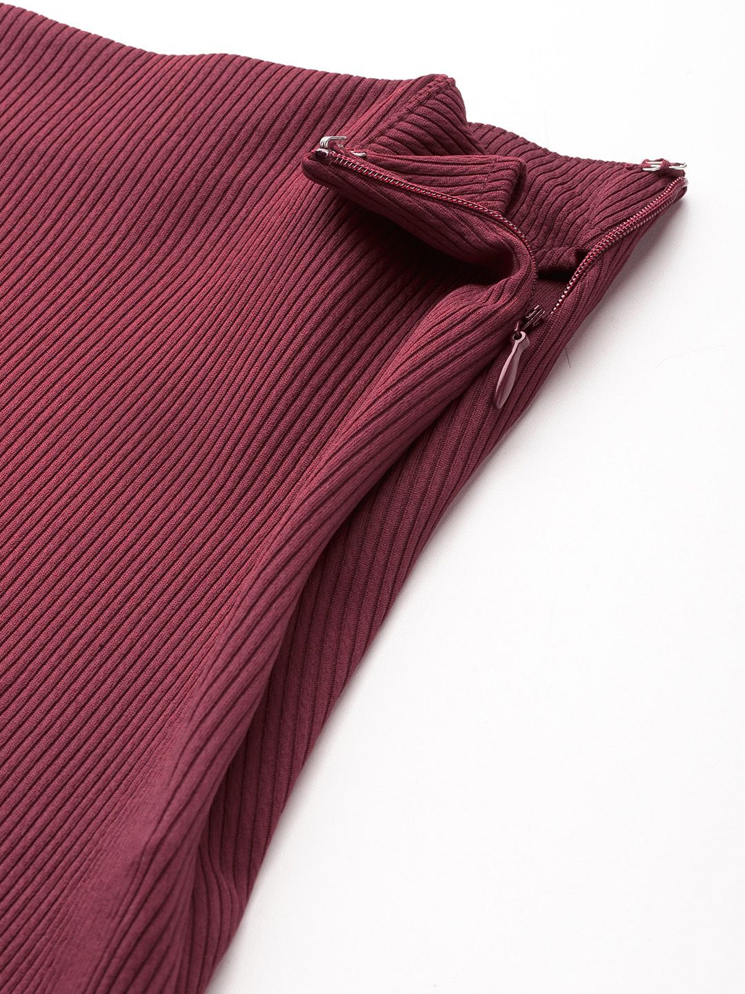 DressBerry V-Neck Top With Fitted Skirt