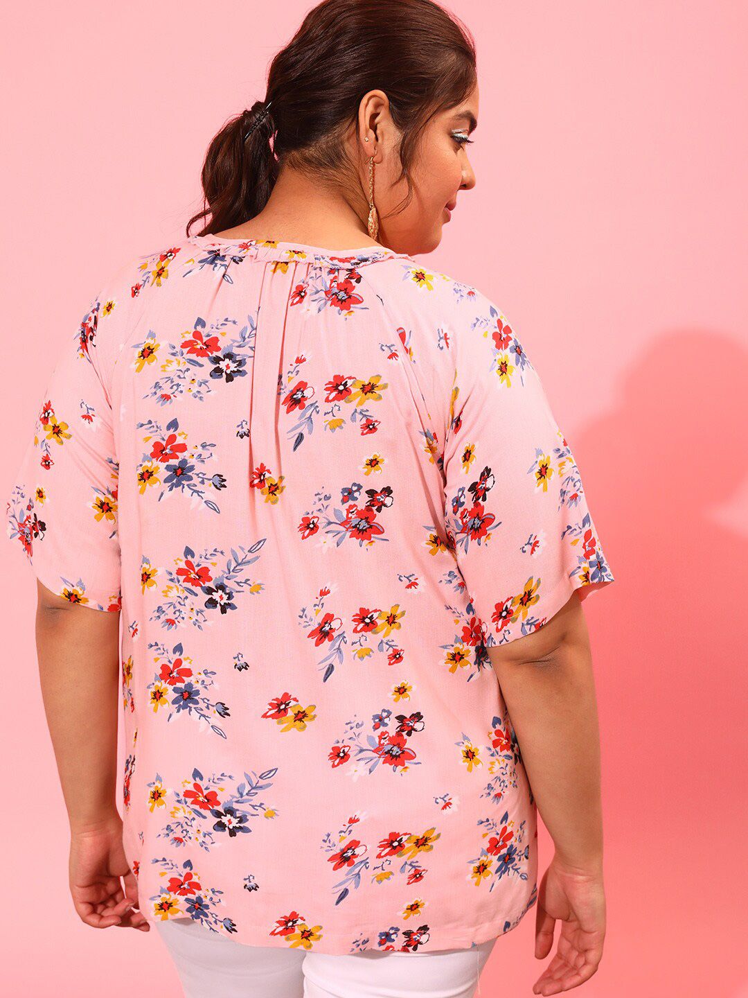 CURVY STREET Plus Size Floral Print Tie-Up Neck Top