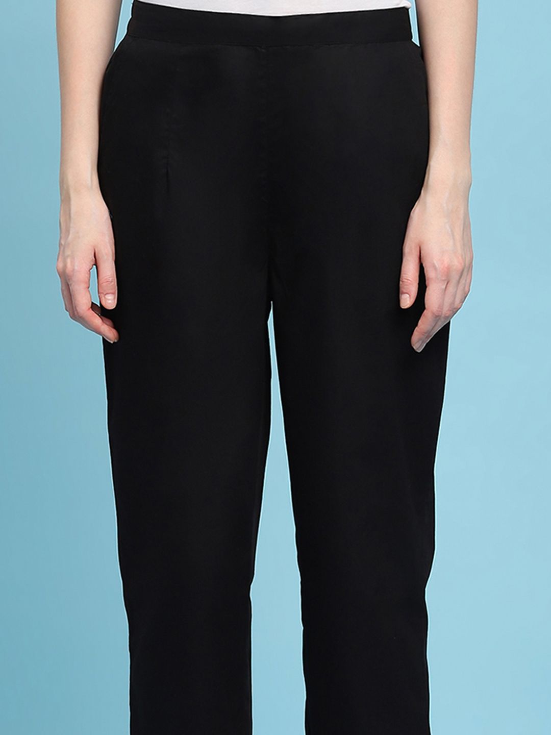 House of Chikankari Women Black Cotton Solid Pant