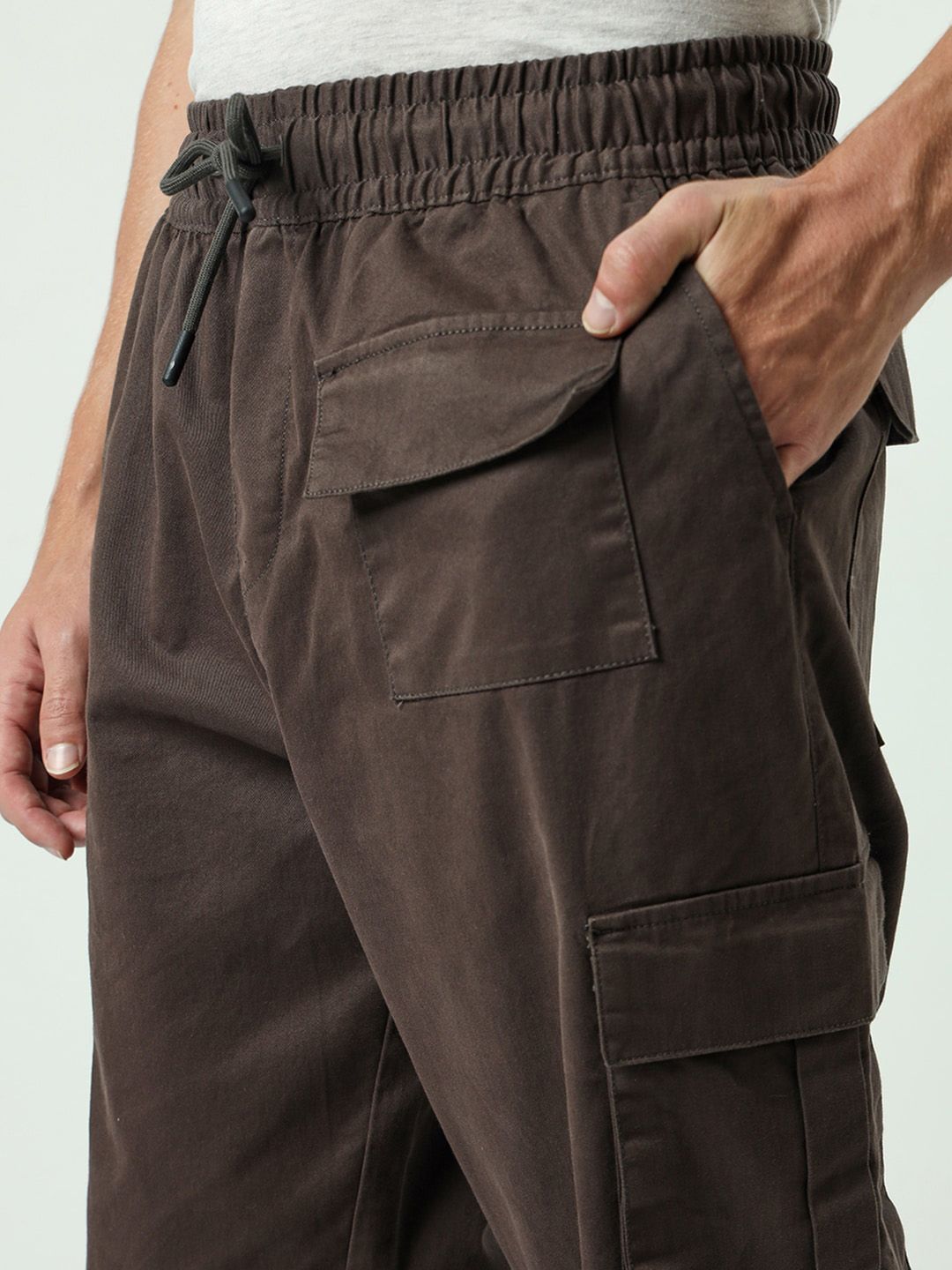 Bewakoof Men Baggy Oversized Cargo Parachute Pants