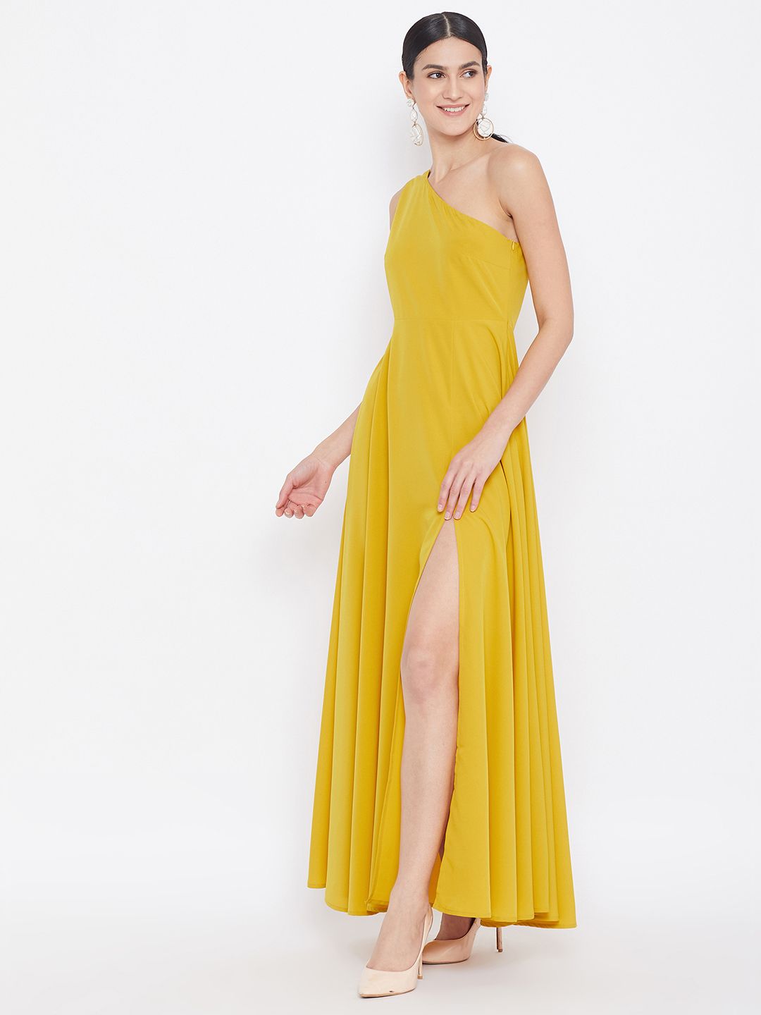 Berrylush Yellow Pleated Maxi Dress