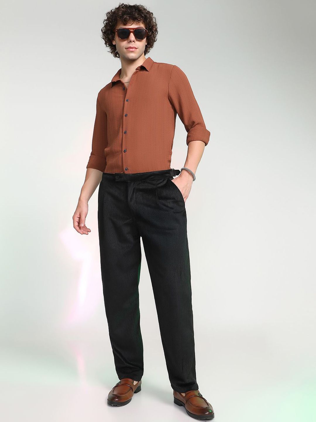 Campus Sutra Men Comfort Regular Trousers