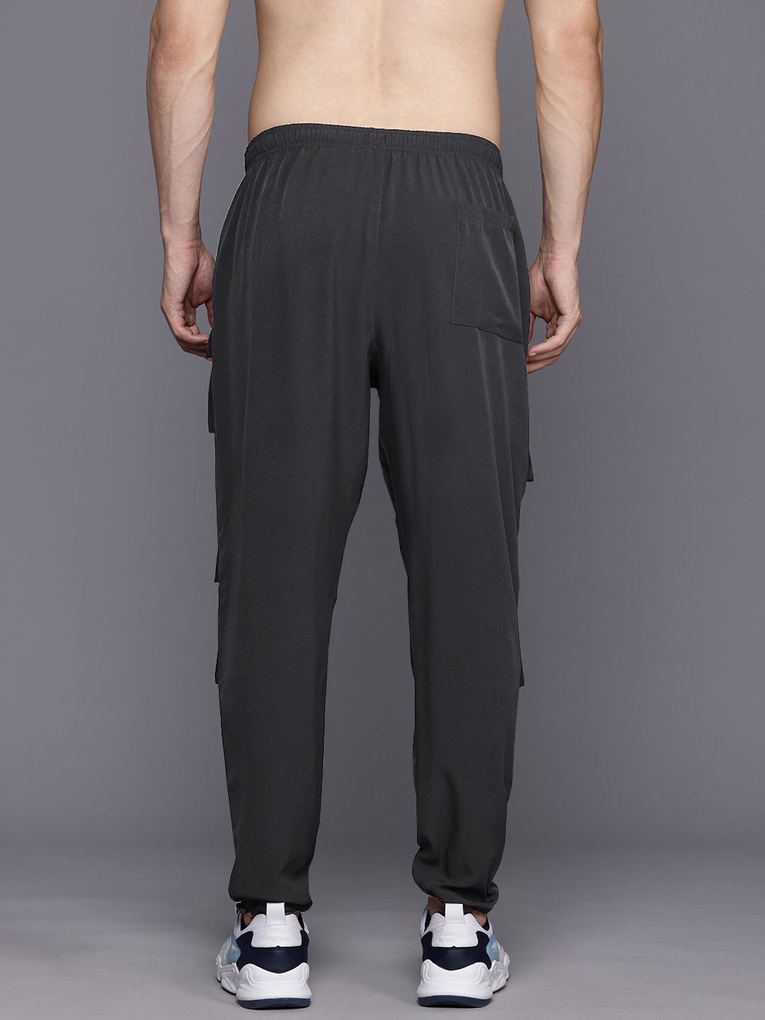 HRX by Hrithik Roshan Men Regular Fit Lifestyle Cargo Style Joggers