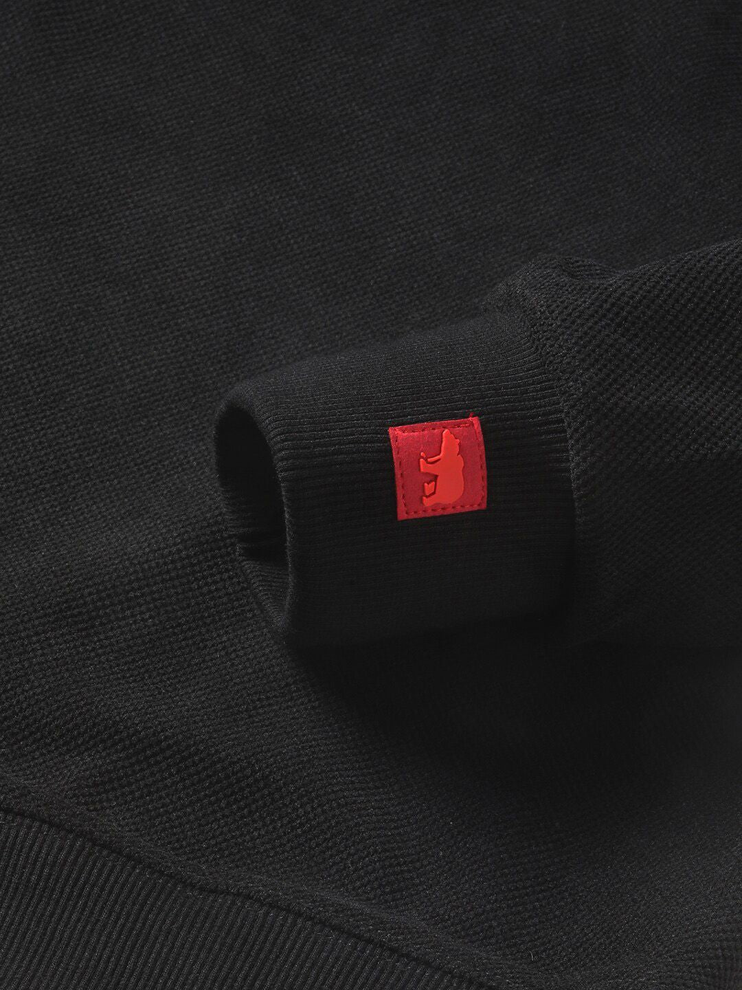 THE BEAR HOUSE Round Neck Pullover Sweatshirt