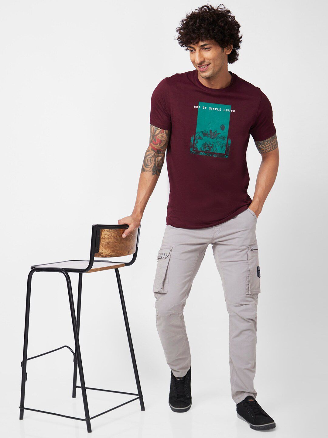 SPYKAR Graphic Printed Slim Fit Cotton T-Shirt