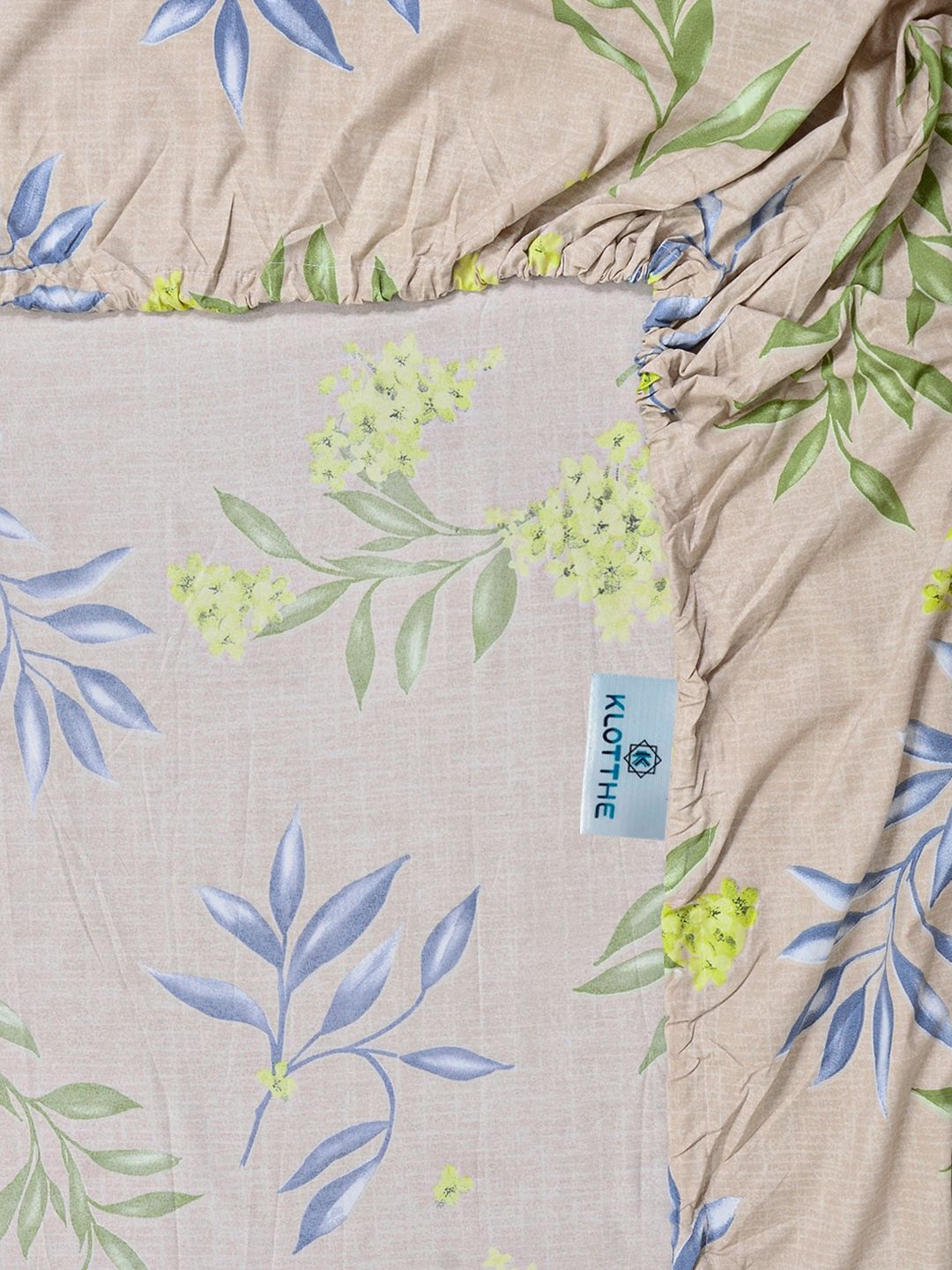 KLOTTHE Beige & Grey Floral Printed Fitted 400 TC King Bedsheet With 2 Pillow Cover