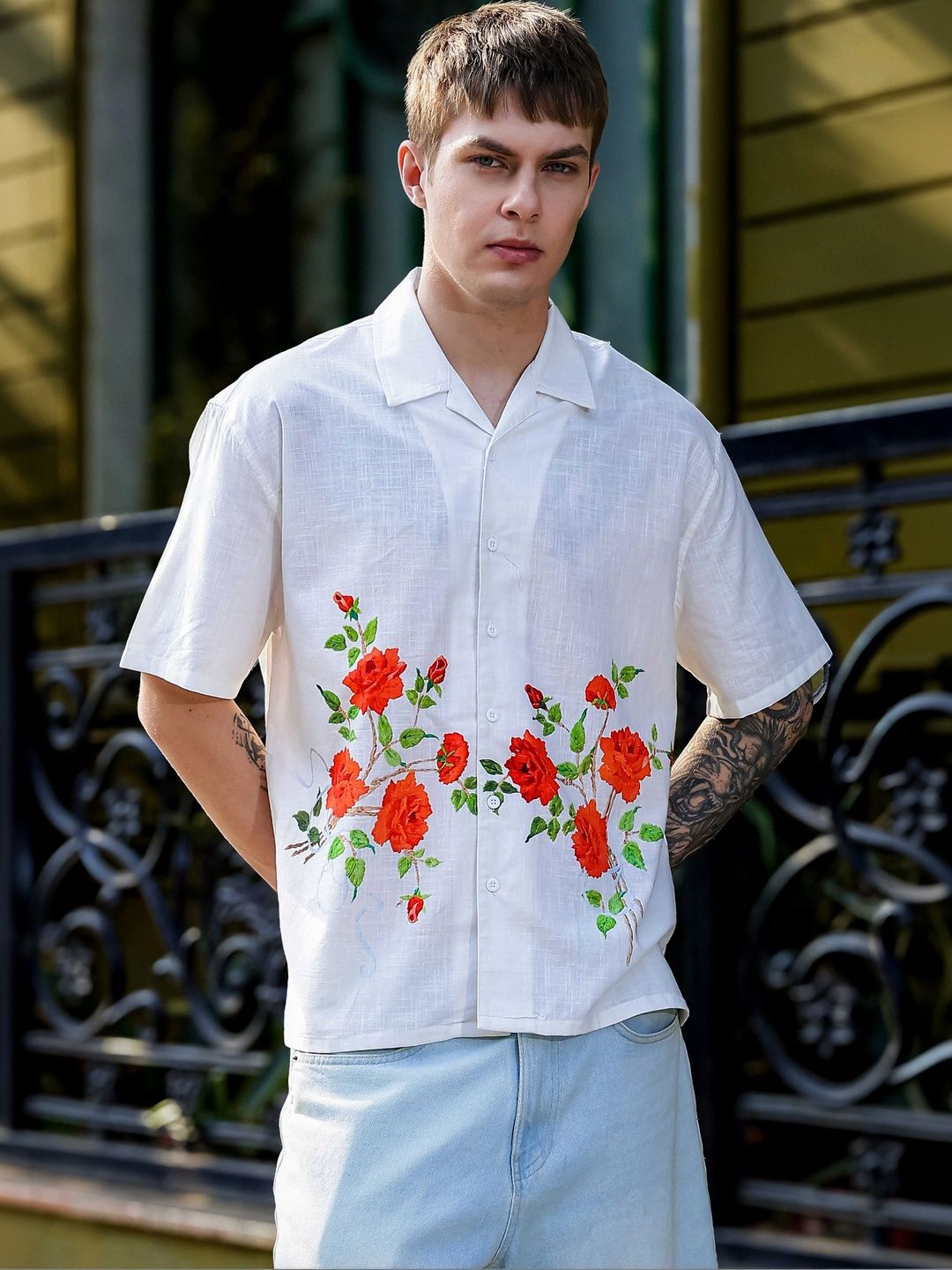 Eszett Men Floral Printed Casual Shirt