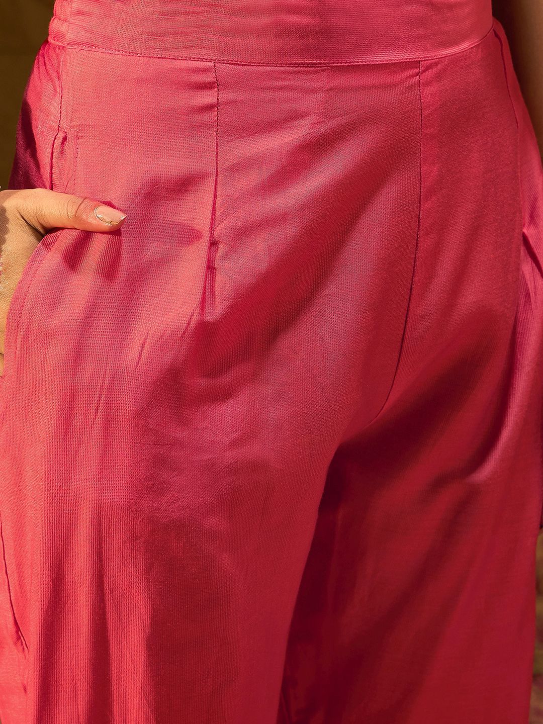 Indo Era Leheriya Embroidered Thread Work Chanderi Silk Kurta With Trousers & Dupatta