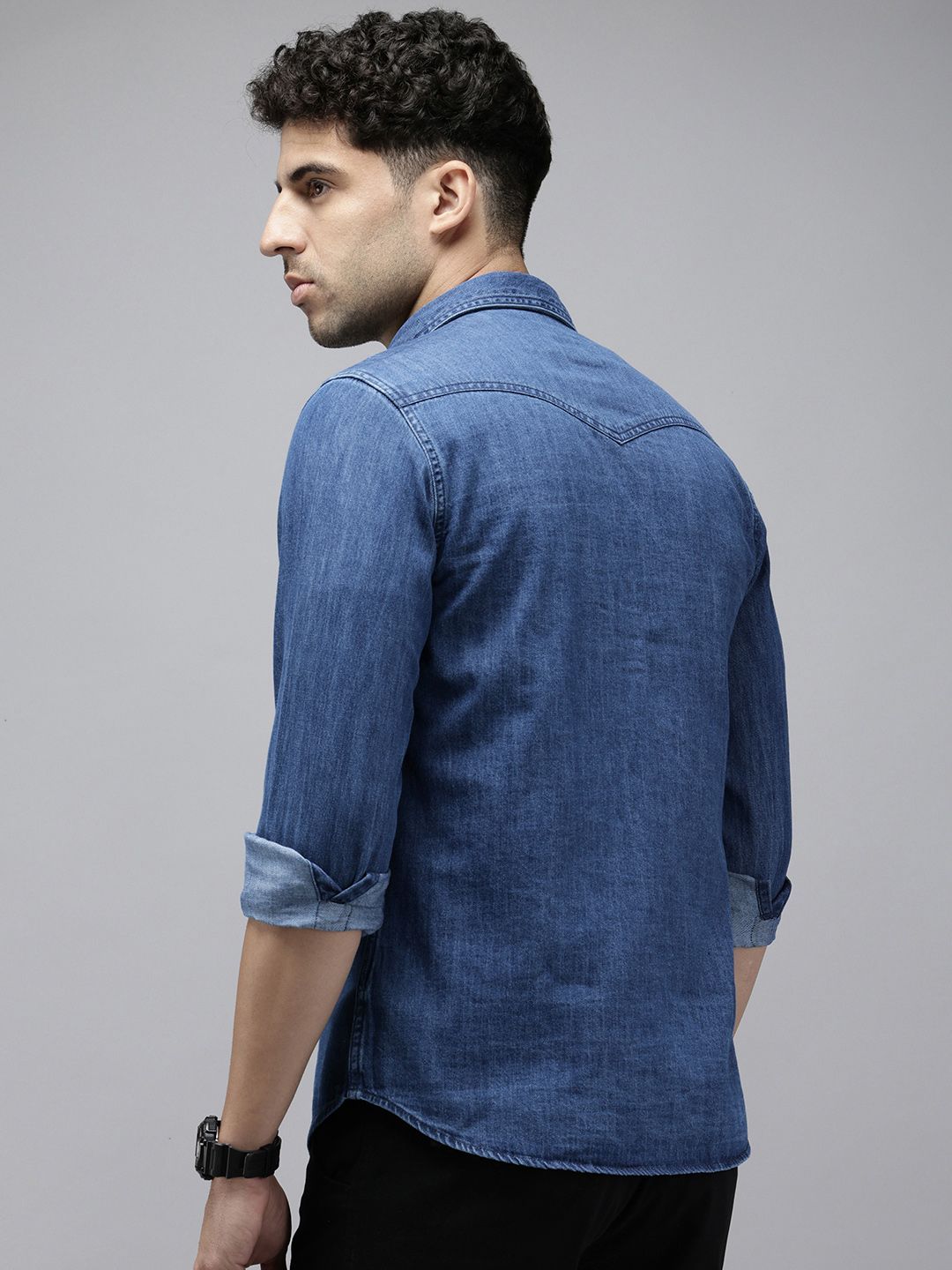SPYKAR Pure Cotton Slim Fit Chambray Casual Shirt
