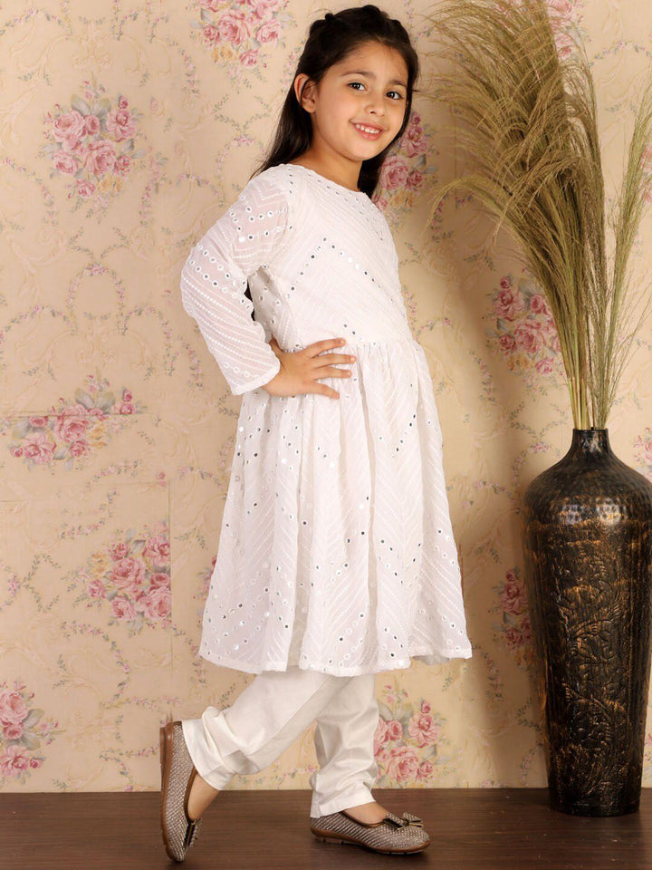 VASTRAMAY Girls White Embroidered Mirror Work Kurta With Churidar