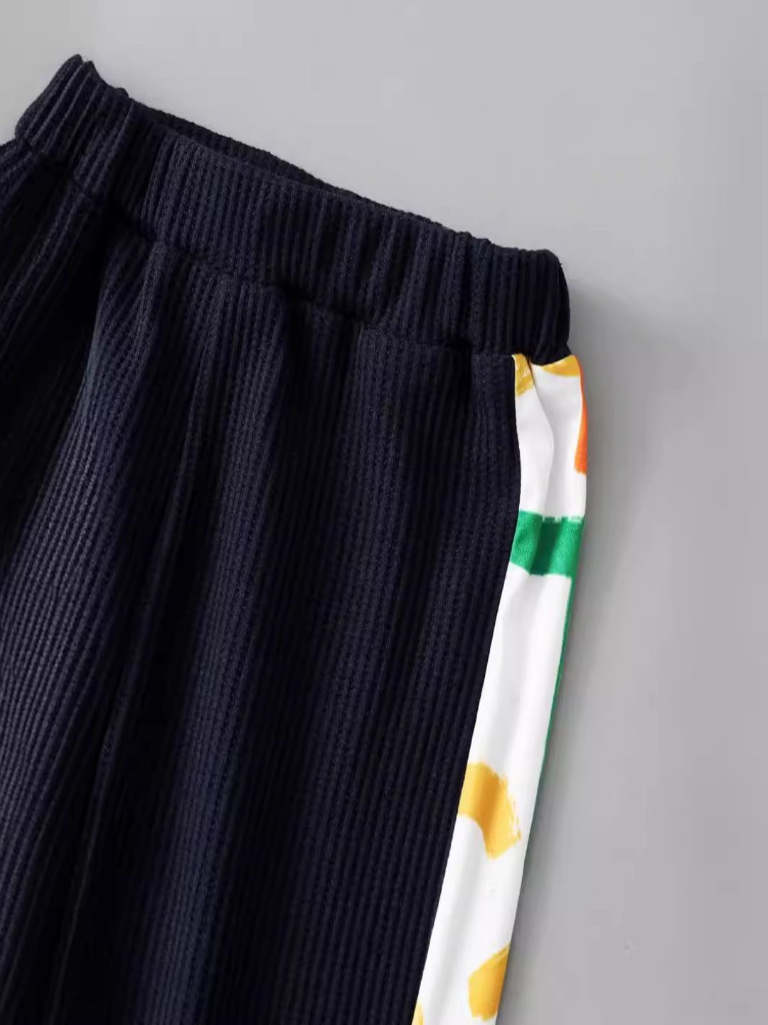 YK Girls Colourblocked Sweatshirt & Joggers Clothing Set