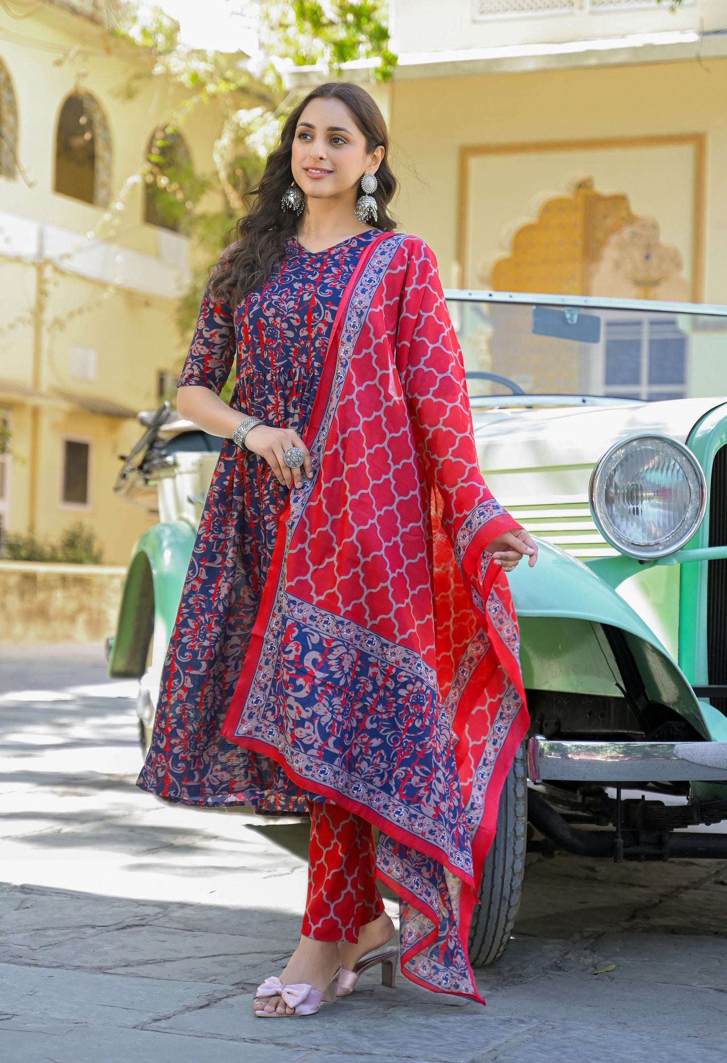 KALINI Women Floral Printed Regular Kurta with Trousers & With Dupatta