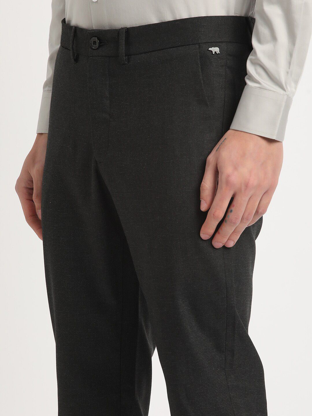 THE BEAR HOUSE Men Solid Tapered Fit Mid-Rise Formal Trousers
