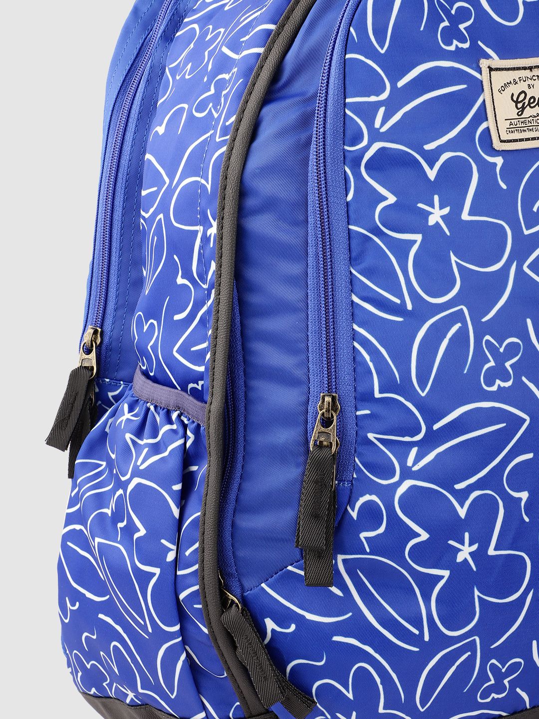 Gear Unisex Geometric Print Backpack - 31 Ltr