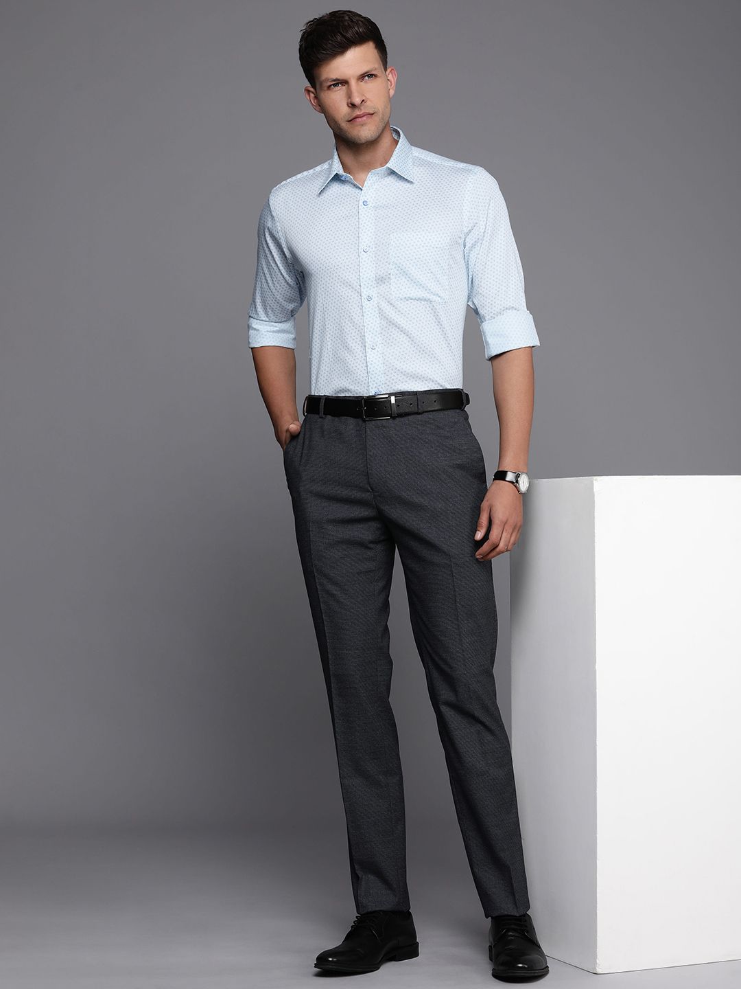 Raymond Slim Fit Geometric Printed Pure Cotton Formal Shirt