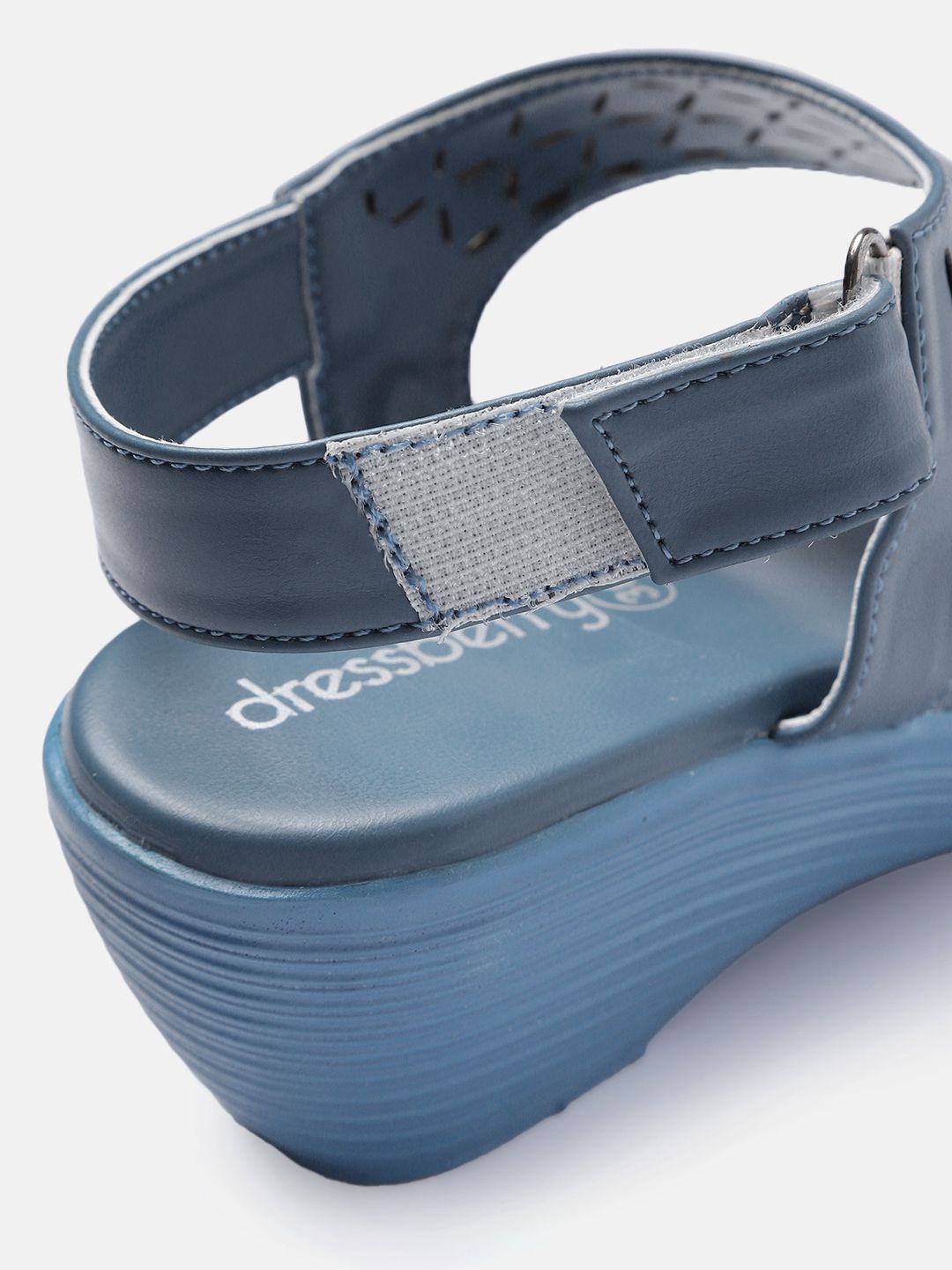 DressBerry Wedges with Backstrap