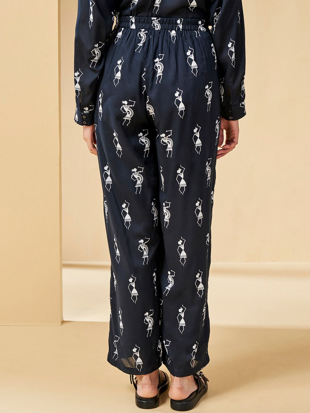 Global Desi Women Floral Printed Trousers