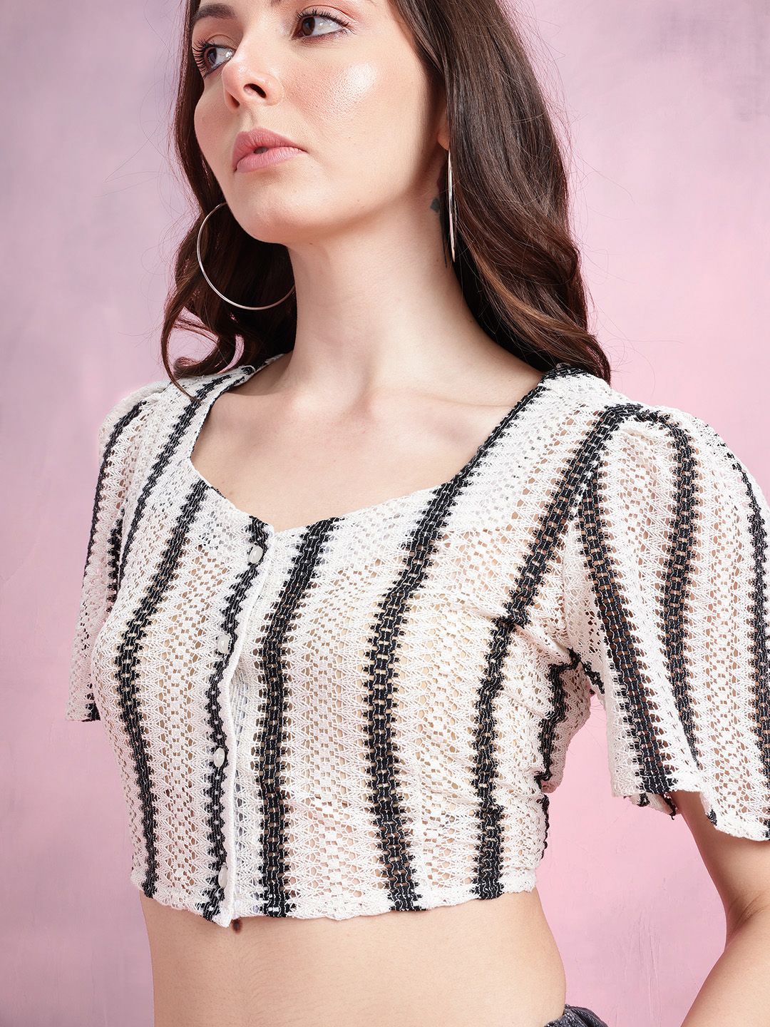 DressBerry Self-Striped Sweetheart Neck Crochet Weave Semi-Sheer Buttoned Crop Fitted Top
