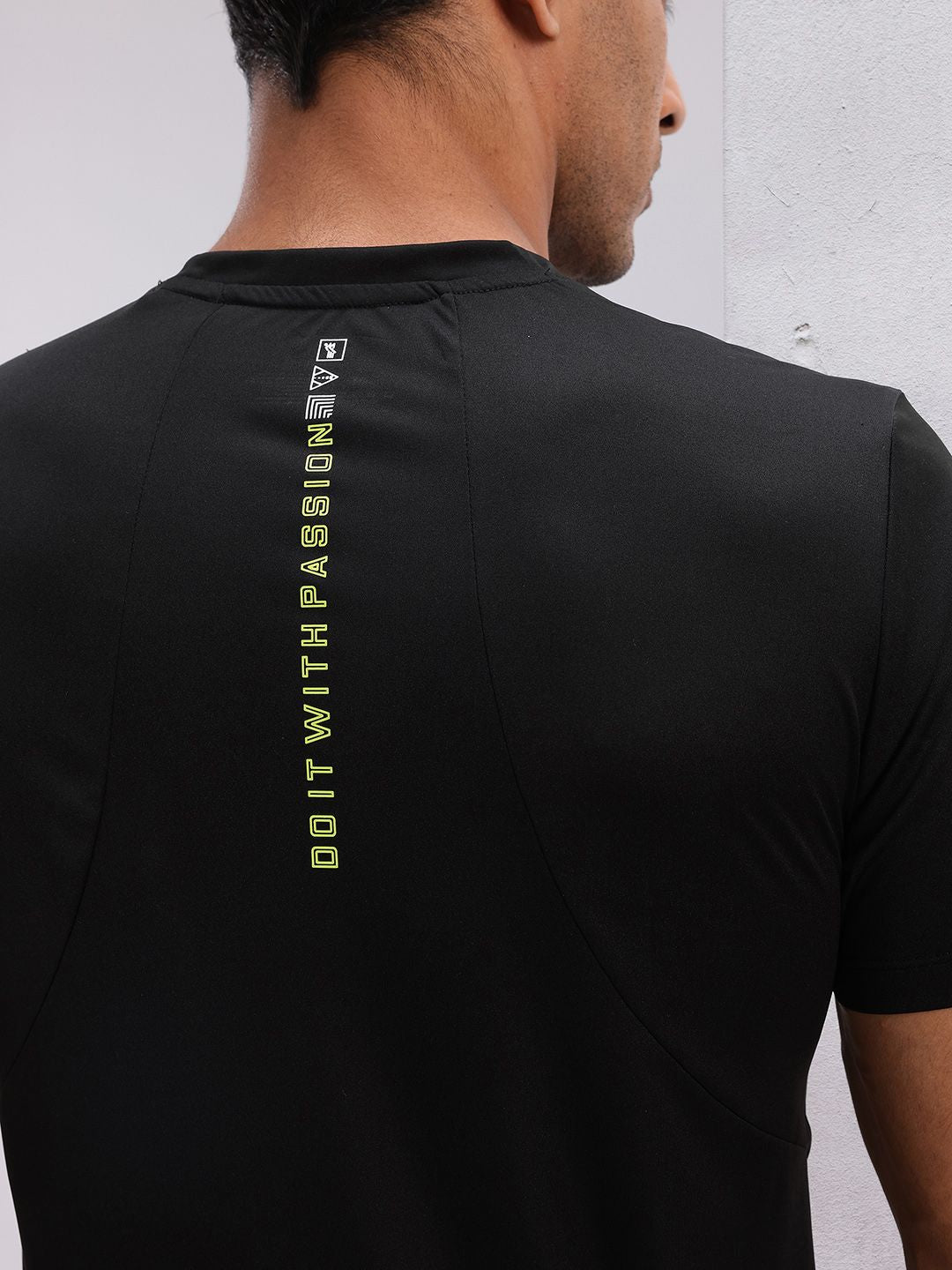 HRX by Hrithik Roshan Rapid-Dry Ultralite Running T-shirt