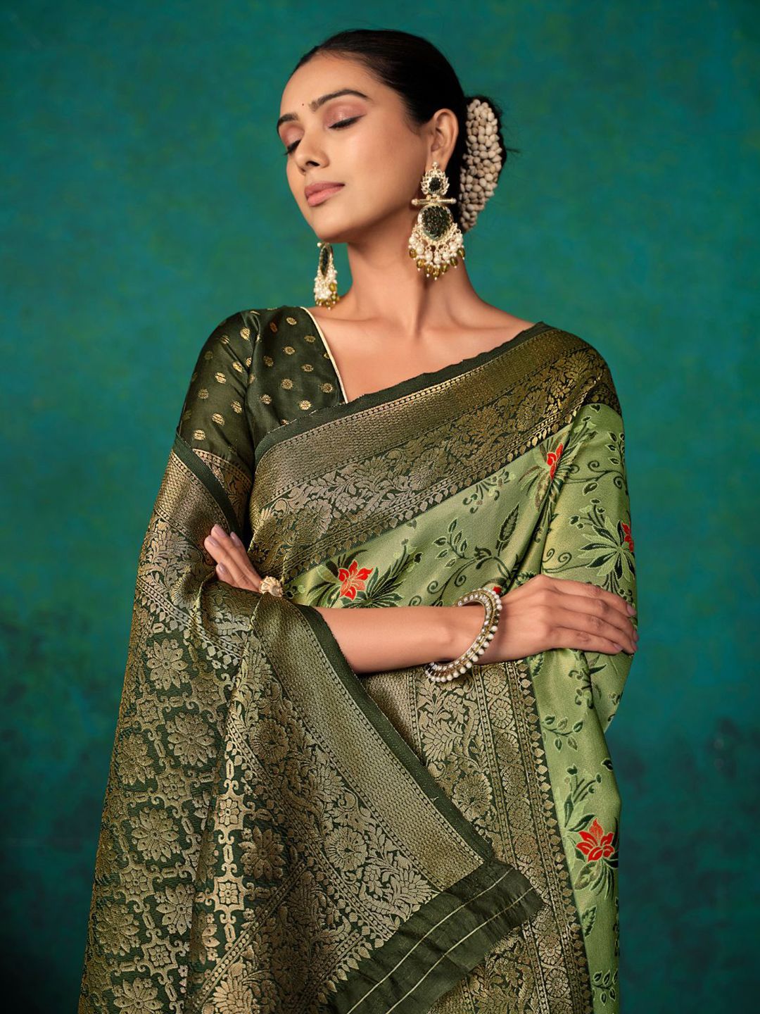 KALINI Ethnic Motifs Woven Design Zari Paithani Saree