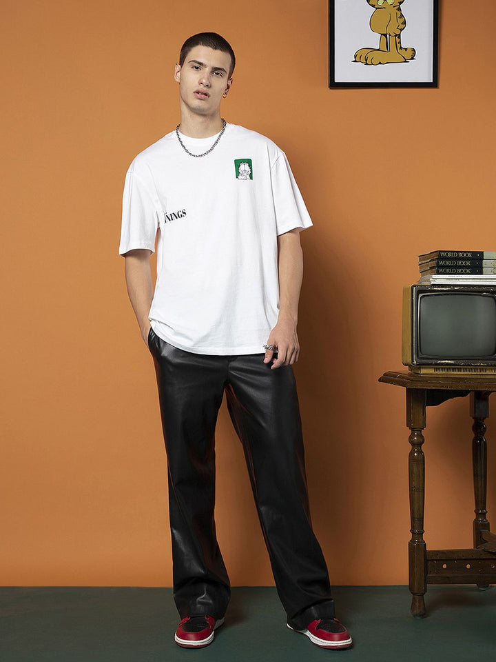 Bewakoof X Garfield Printed Drop-Shoulder Sleeves Oversized Cotton T-Shirt