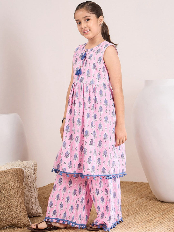 pspeaches Girls Ethnic Motifs Printed Pleated A-Line Pure Cotton Kurta with Palazzo