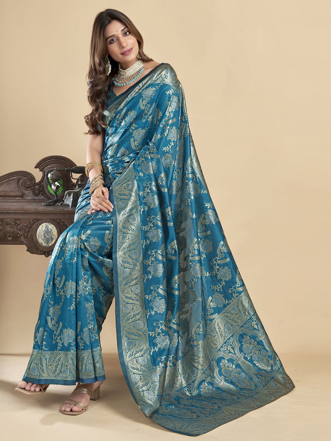 KALINI Woven Design Ethnic Motifs Zari Banarasi Saree