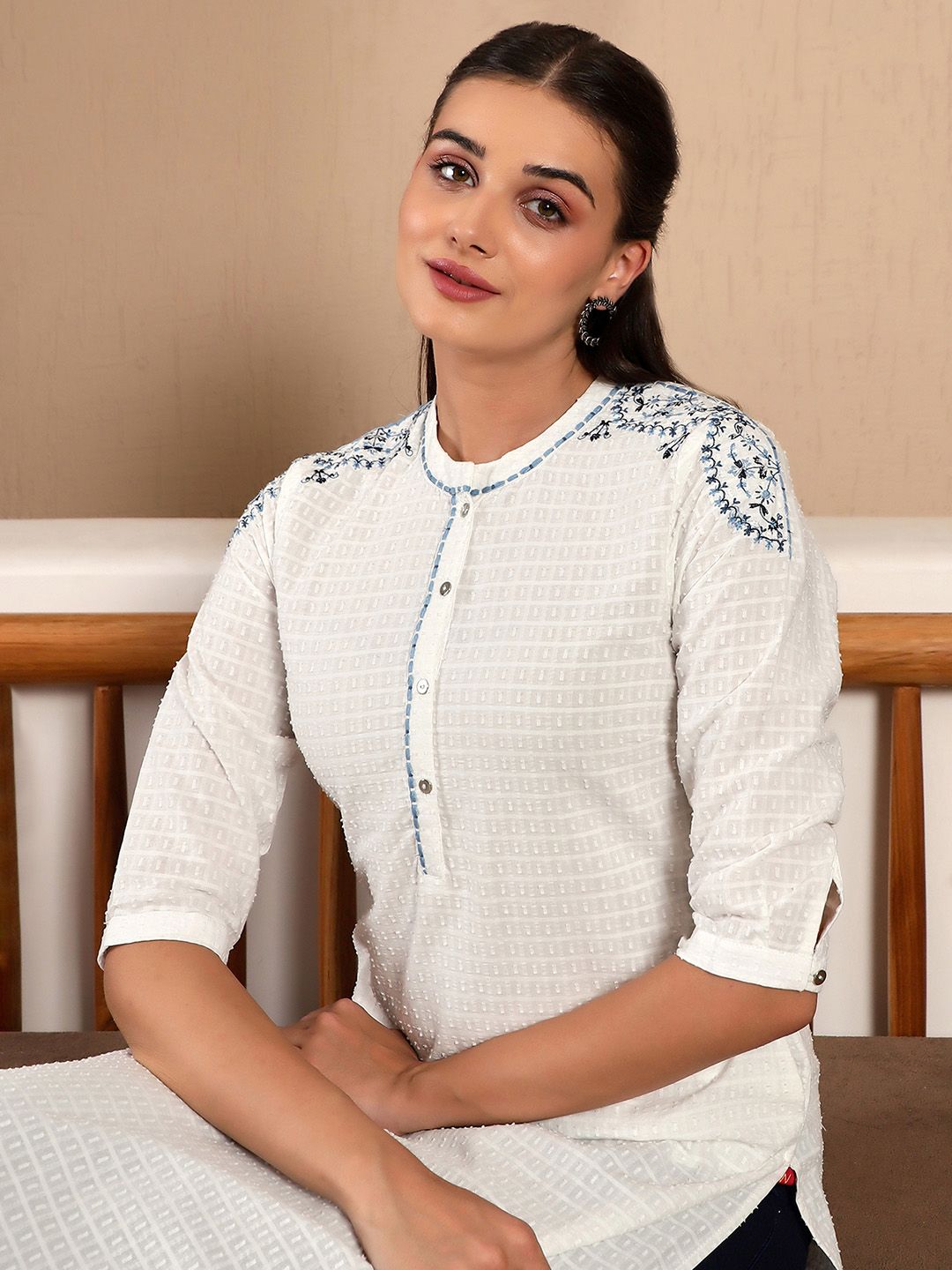 W Floral Embroidered Mandarin Collar Cotton Regular Kurta