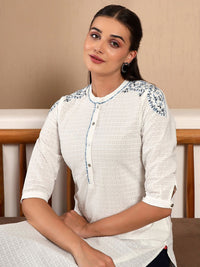 W Floral Embroidered Mandarin Collar Cotton Regular Kurta