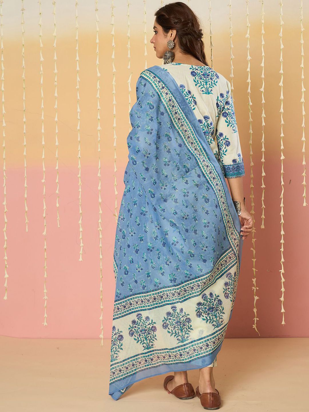 Indo Era Women Floral Printed Regular Pure Cotton Kurta with Trousers & With Dupatta