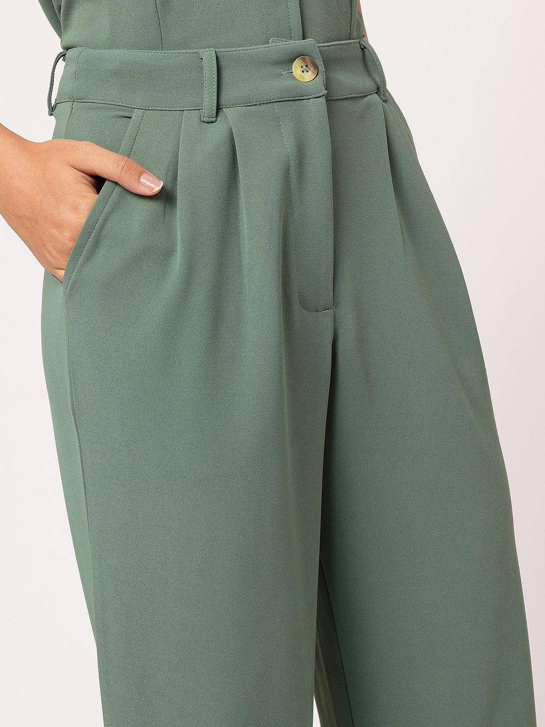 DressBerry Women Sleek Street Pleated Parallel Trousers