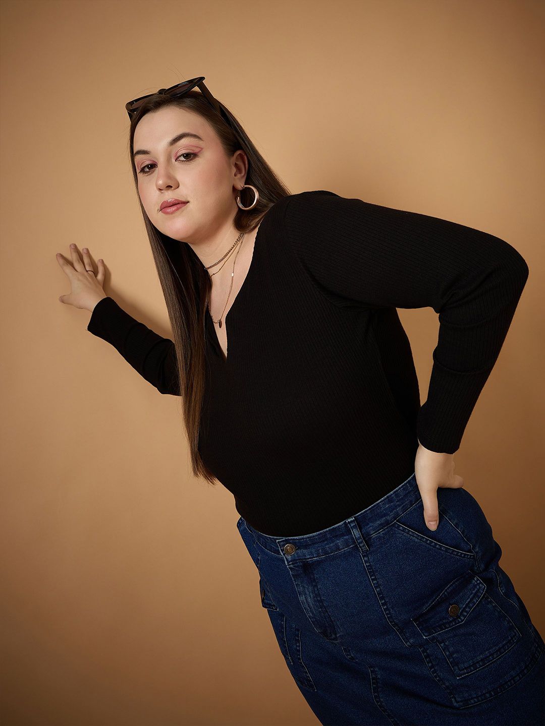 SASSAFRAS Curve Sweetheart Neck Top