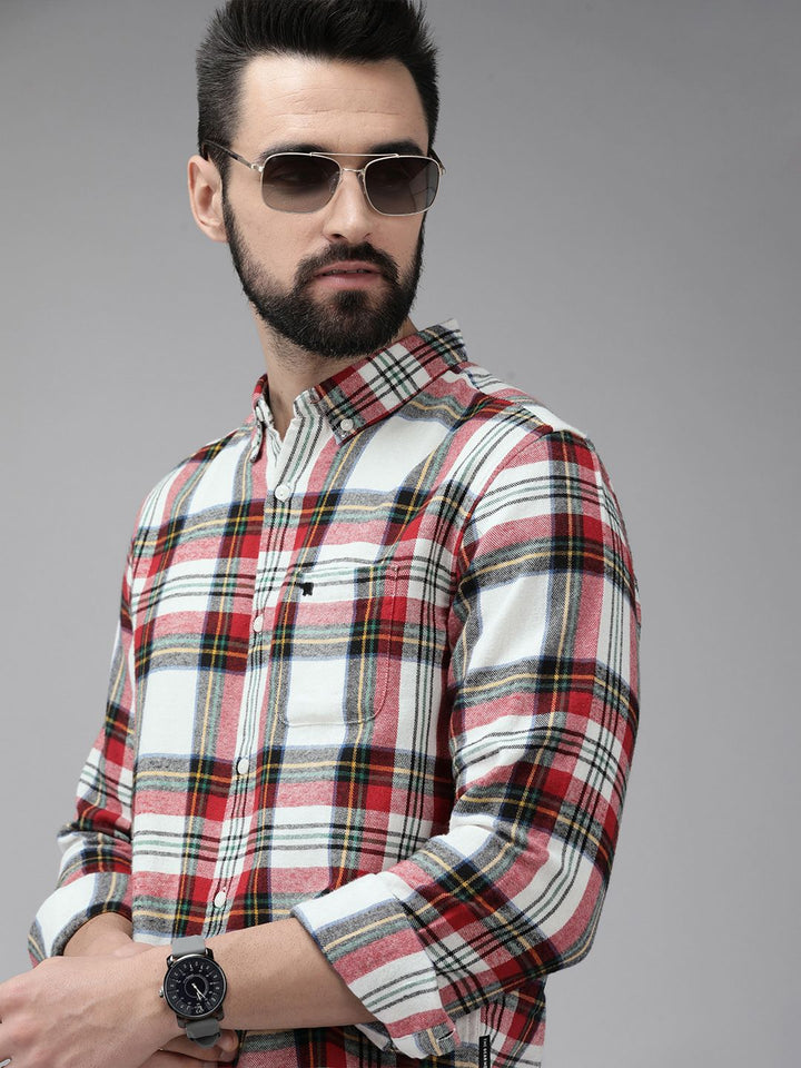 THE BEAR HOUSE Men White & Red Slim Fit Checked Cotton Flannel Casual Shirt