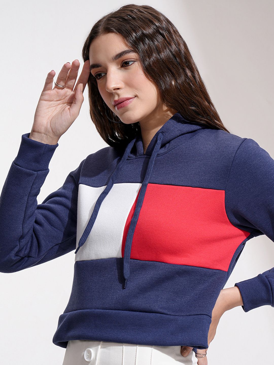 Tokyo Talkies Women Navy Blue & Red Colourblocked Hooded Sweatshirt