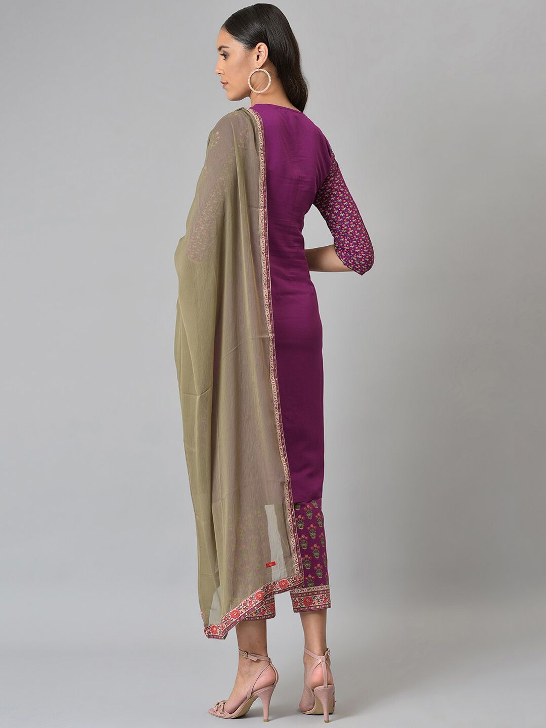 W Festive Floral Print Rayon Kurta With Straight Pant & Dupatta