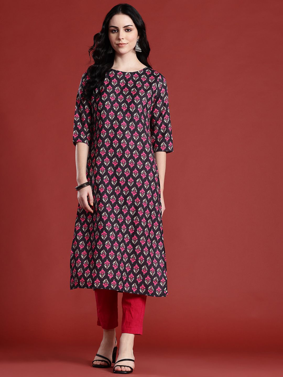 Anouk Floral Printed Boat Neck Straight Kurta