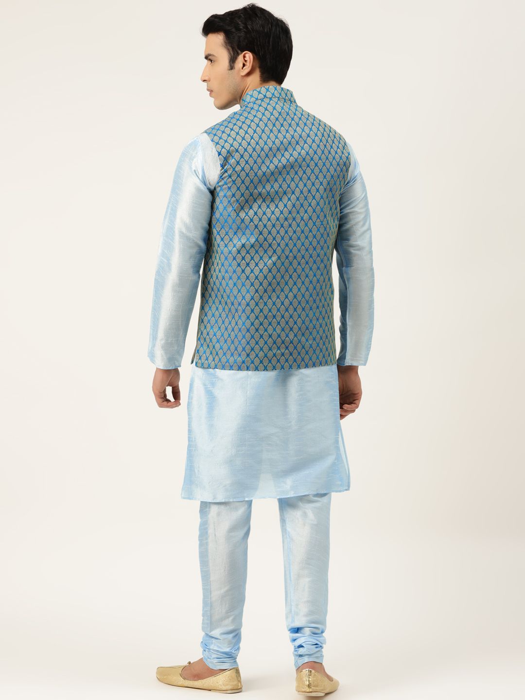 SOJANYA Men Blue Kurta with Churidar & Nehru Jacket