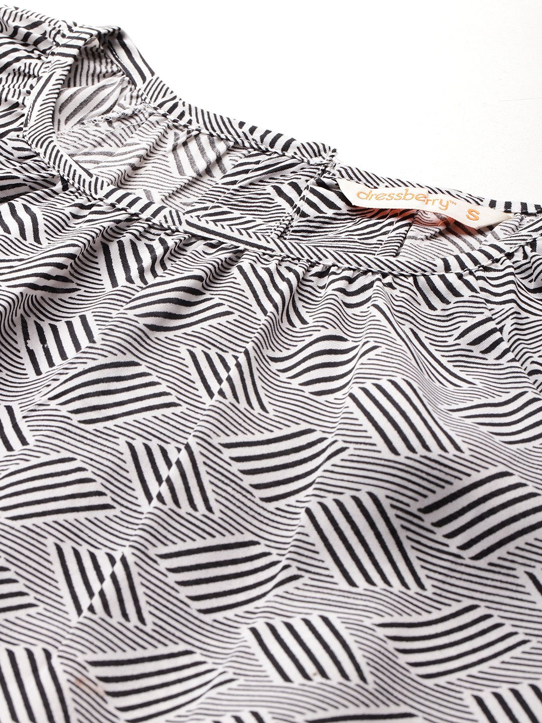 DressBerry Geometric Print Flared Sleeve Top