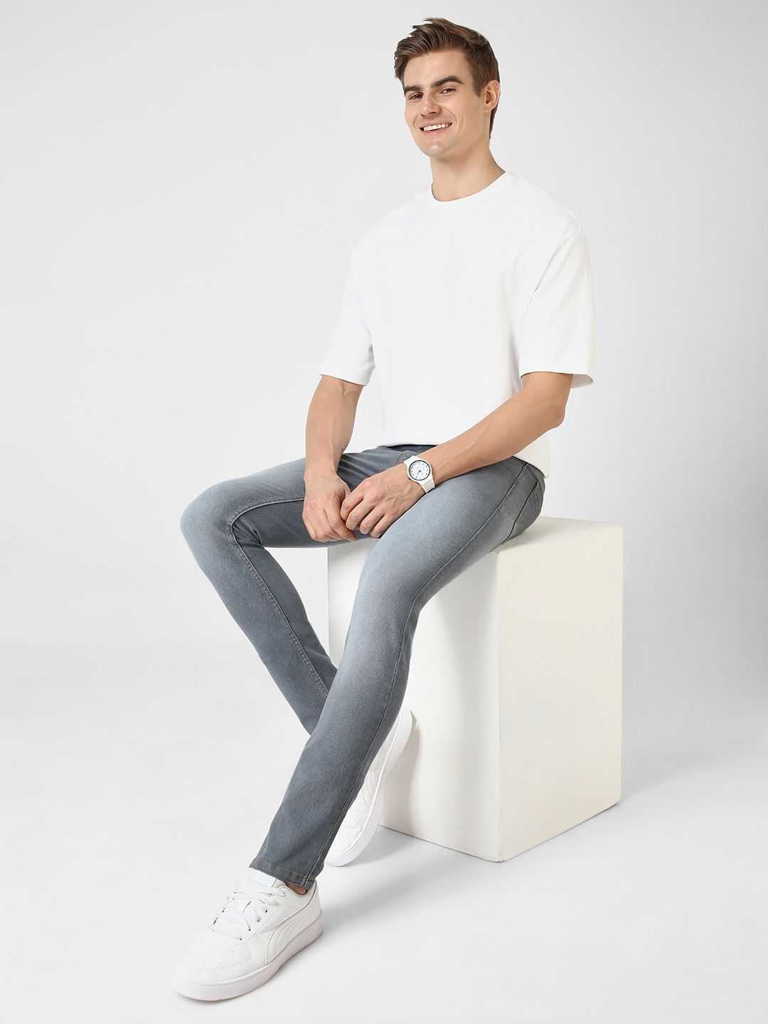 Urbano Fashion Men Grey Slim Fit Light Fade Stretchable Jeans