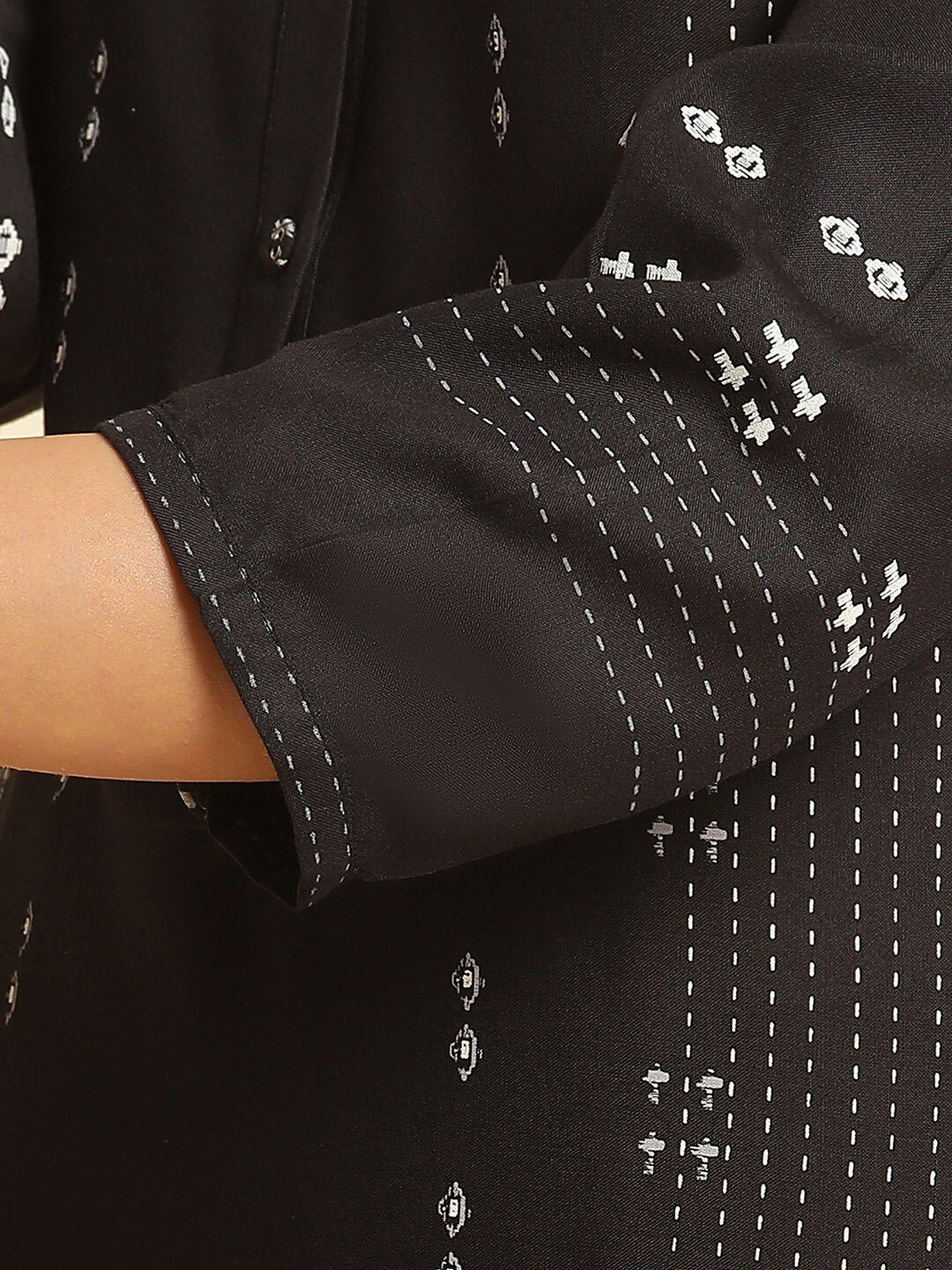 W Ethnic Motifs Printed Band Collar Straight Kurta