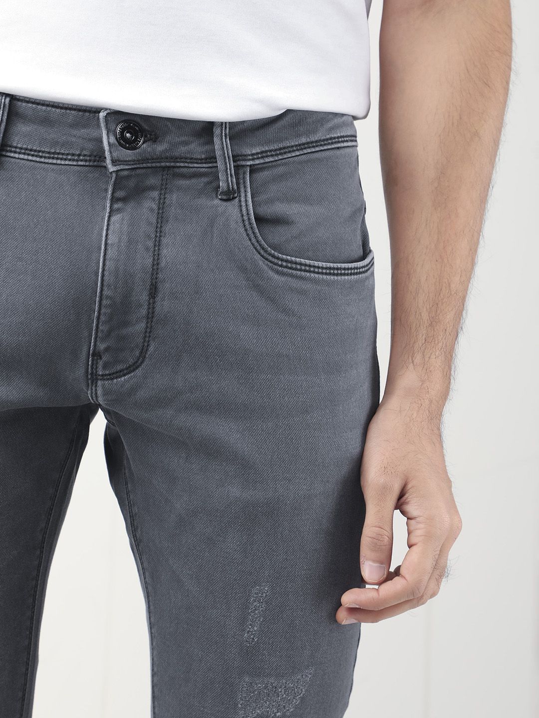 RARE RABBIT Men Velles Slim Fit Cotton Jeans