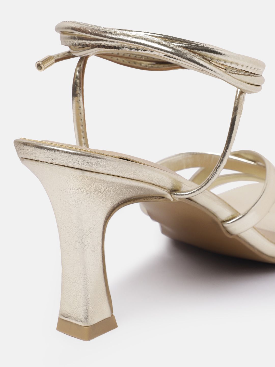 Lino Perros Mid-Top Slim Heel